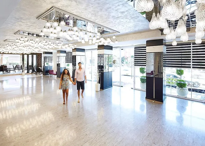 Hotel Grand Ideal Premium