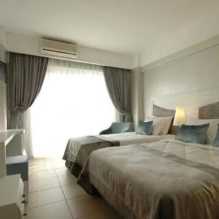 Grand Ideal Premium Hotel