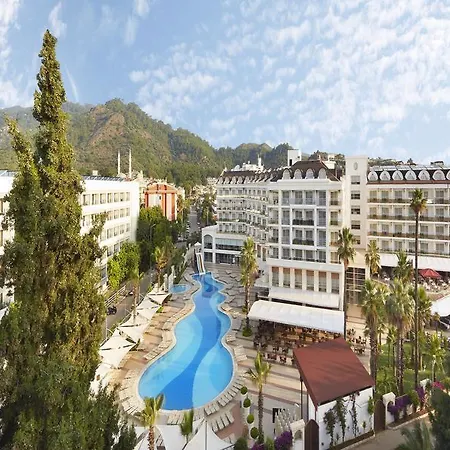 Отель Grand Ideal Premium 5*