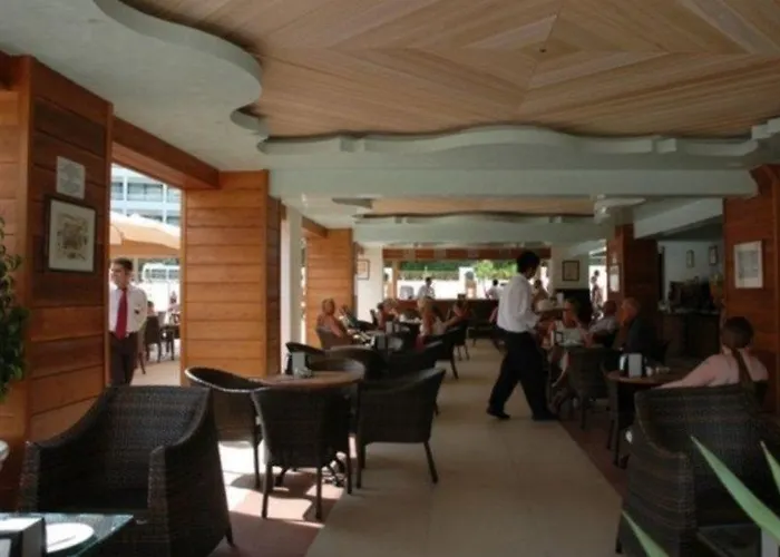 Hotel Grand Ideal Premium